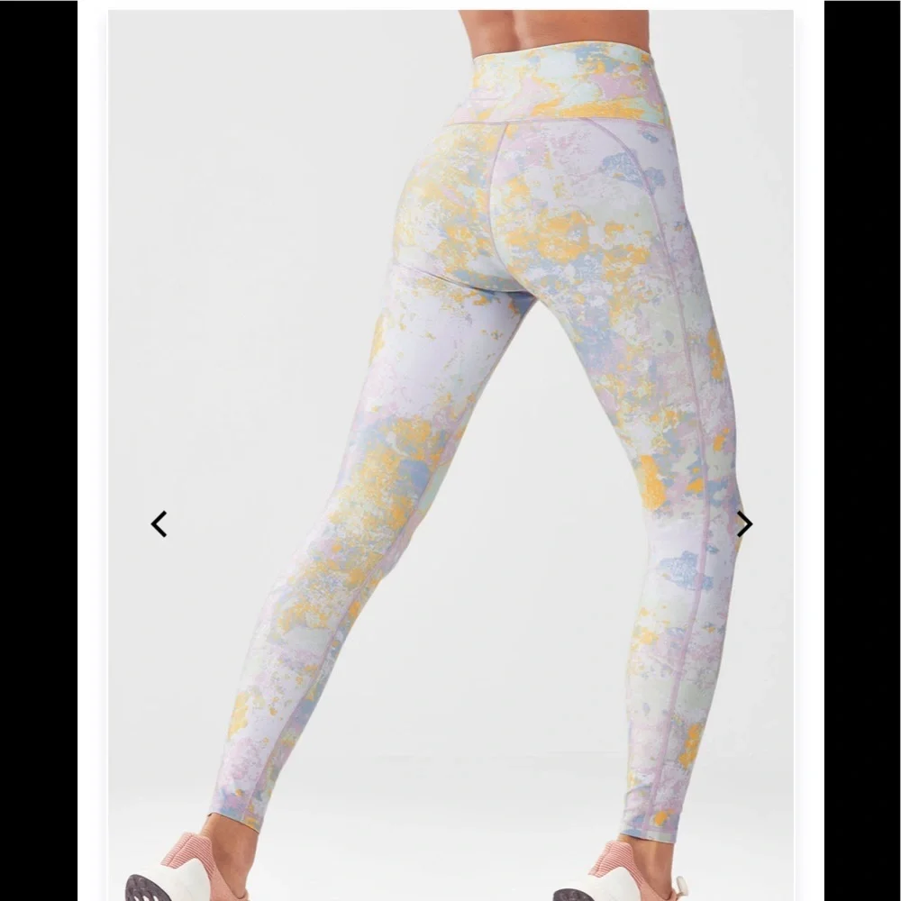 Fabletics High-Waisted Printed PowerHold® Legging - Picture 2 of 7